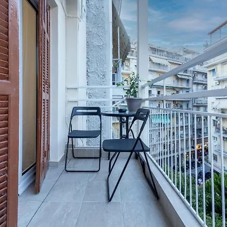 Luxury Downtown E1 *